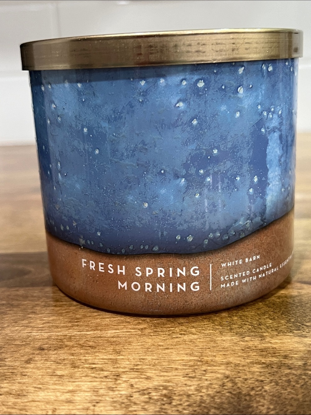 White Barn Blue & Brown Fresh Spring Morning Decorative Candle